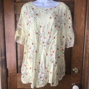 FINAL PRICE - NWT H&M Yellow with Scattered Flowers Top w/Short Sleeves